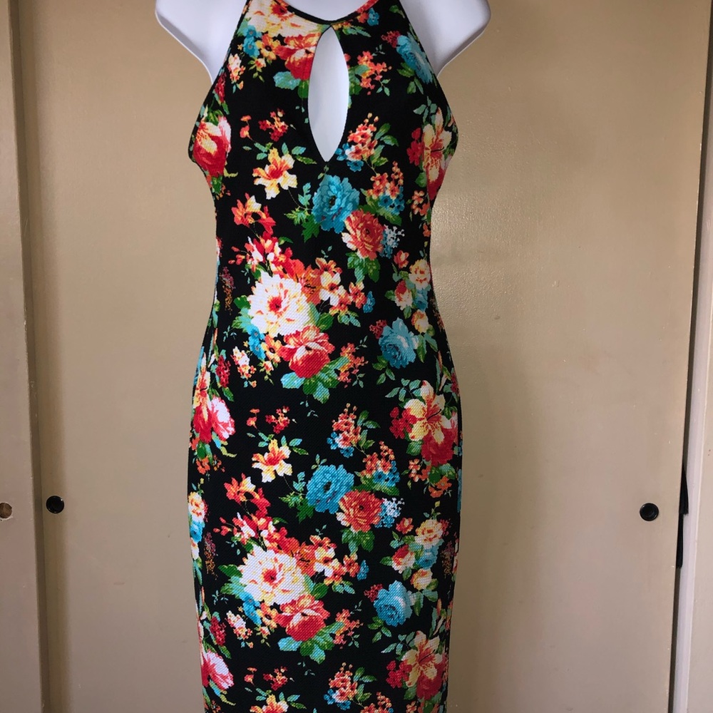 Floral midi body con dress